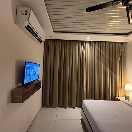 Hotel Hibiscus Tree- Bachupally Hyderabad Eksteriør billede
