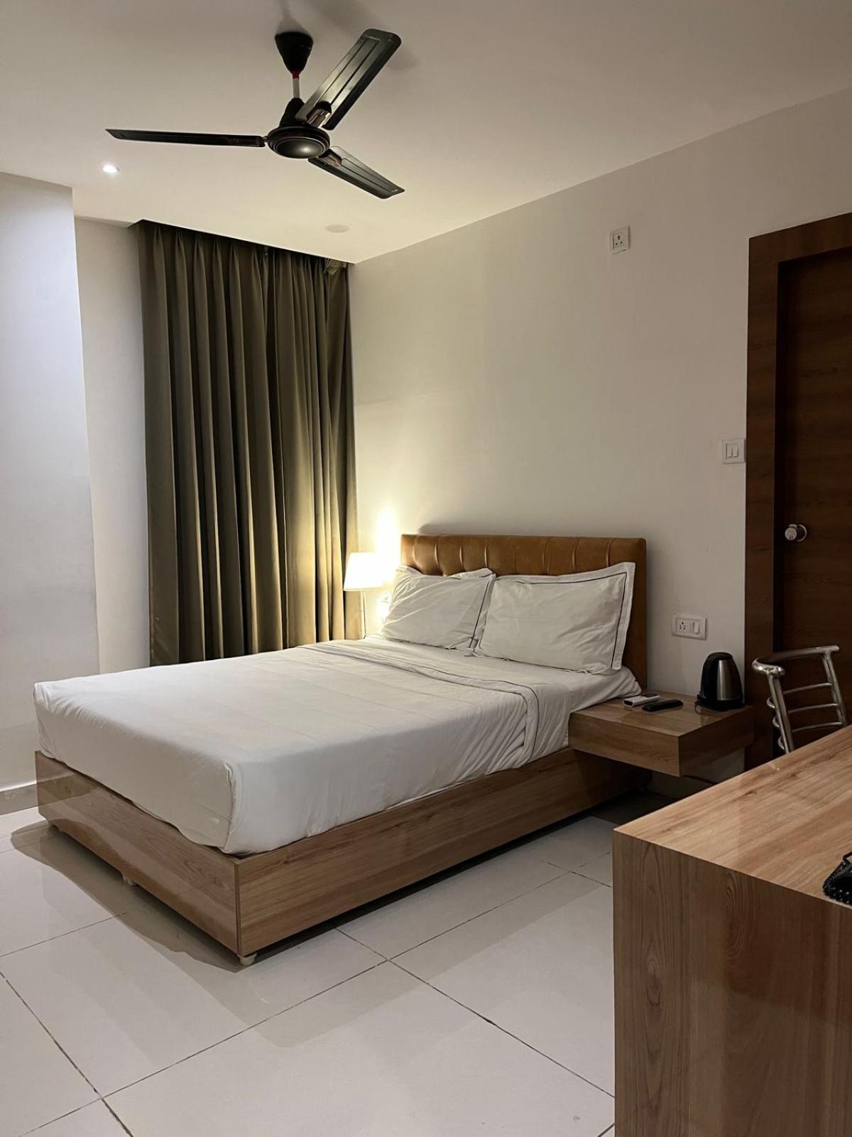 Hotel Hibiscus Tree- Bachupally Hyderabad Eksteriør billede