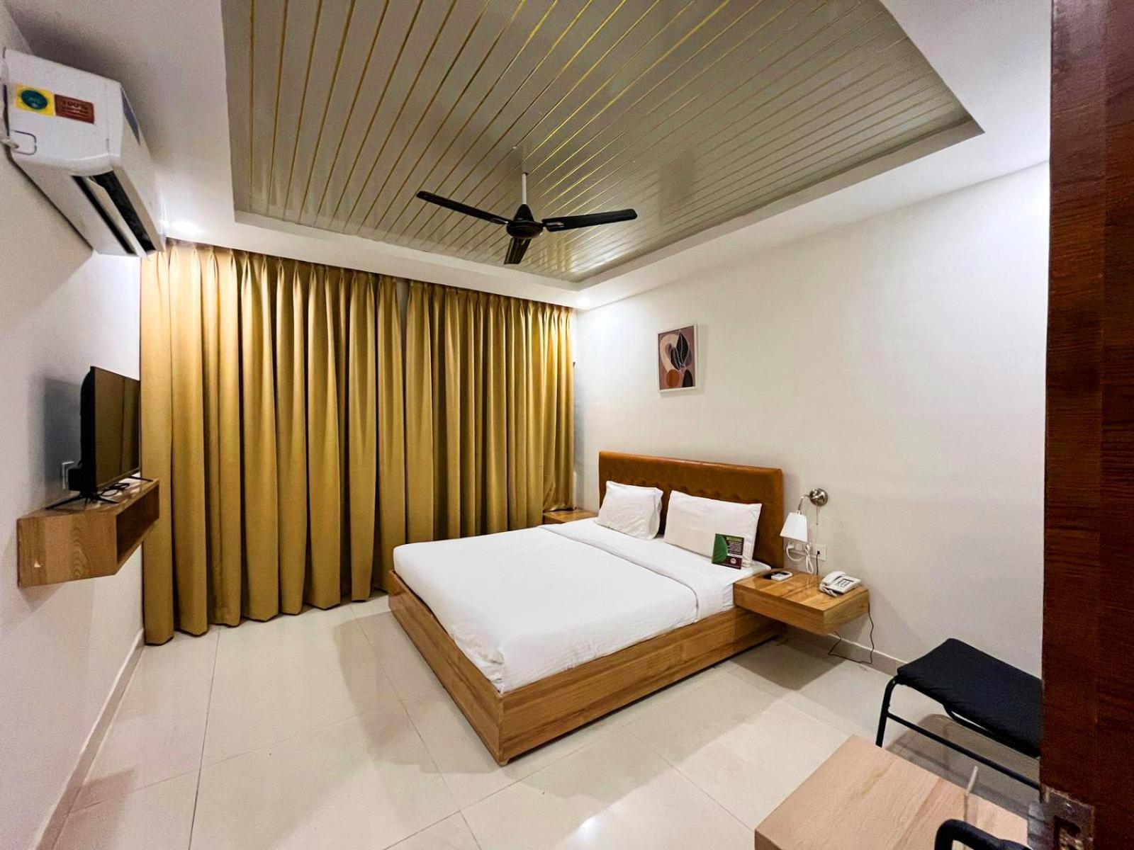 Hotel Hibiscus Tree- Bachupally Hyderabad Eksteriør billede