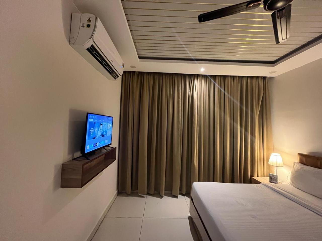 Hotel Hibiscus Tree- Bachupally Hyderabad Eksteriør billede